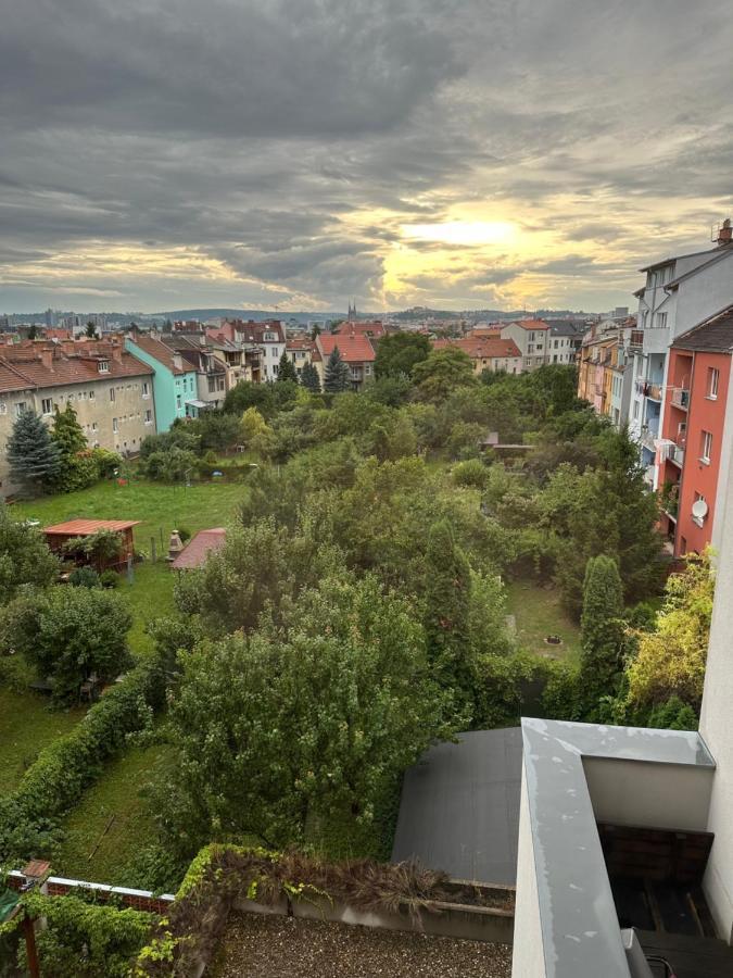 Apartments Spacilova Nearly Center Komarov المظهر الخارجي الصورة